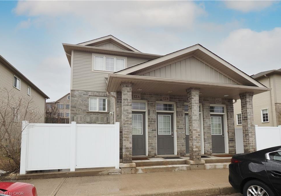240-westmeadow-drive-kitchener-ontario-40813507
