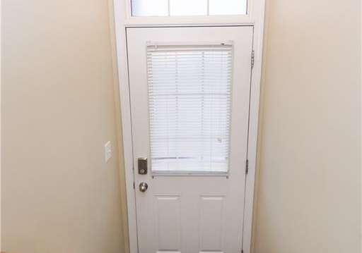 240-westmeadow-drive-kitchener-ontario-40813507