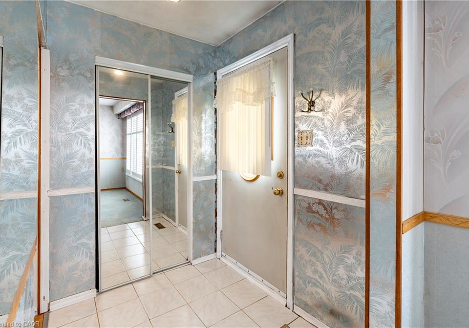 93-nickolas-crescent-cambridge-ontario-40813516