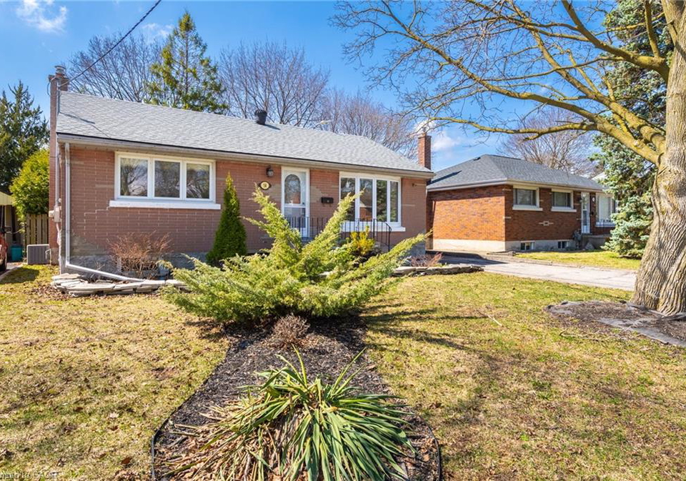 58-lowrey-avenue-s-cambridge-ontario-40813554