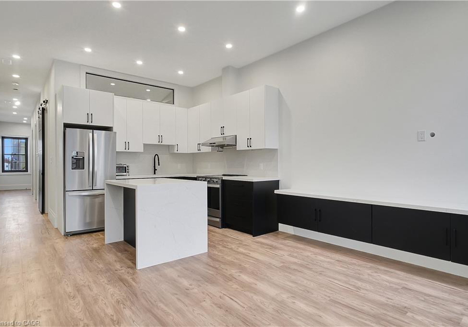 29-main-street-cambridge-ontario-40813562