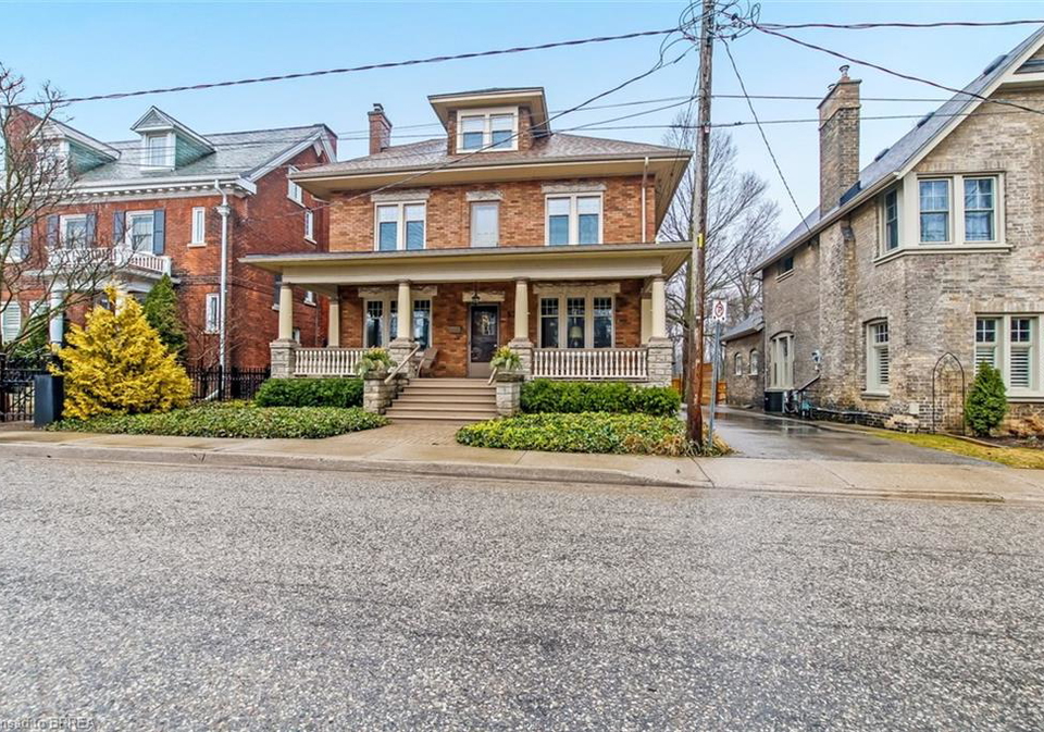 52-chestnut-avenue-brantford-ontario-40813571