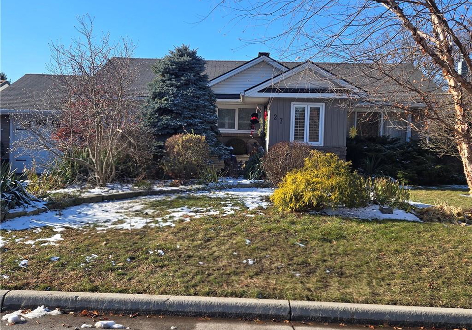 27-hepburn-avenue-st-thomas-ontario-40813578