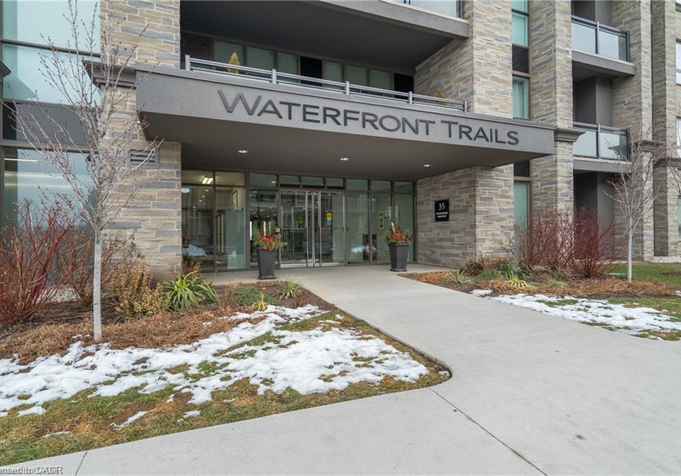 35-southshore-crescent-stoney-creek-ontario-40813603