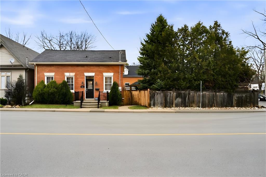 243-hatt-street-dundas-ontario-40813622