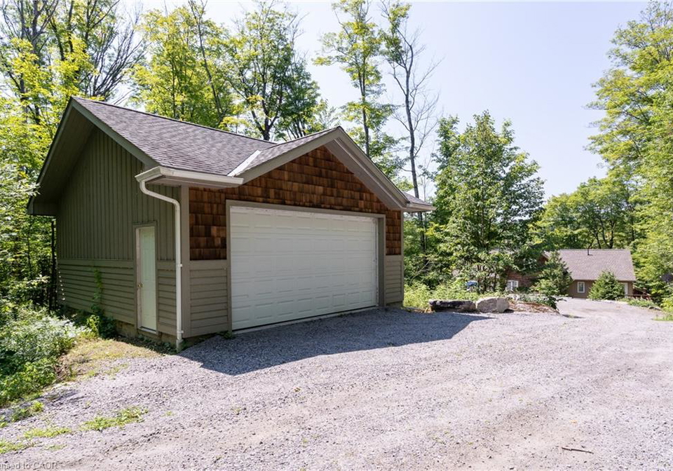 1235-shea-road-utterson-ontario-40813635