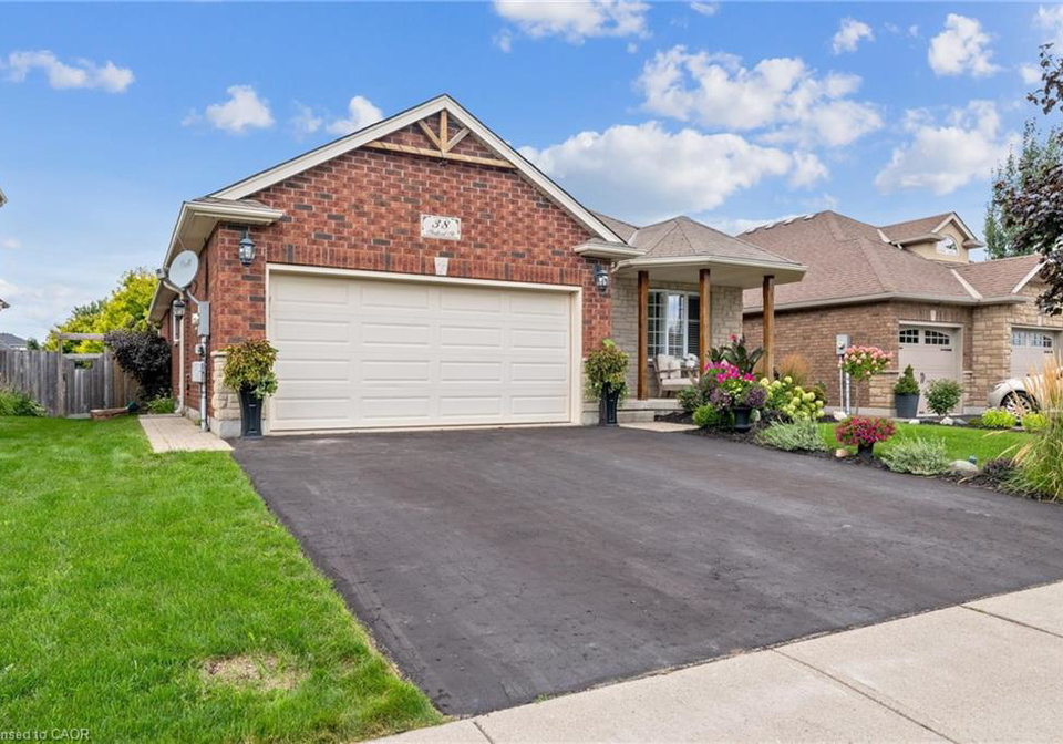38-stafford-street-elora-ontario-40813638