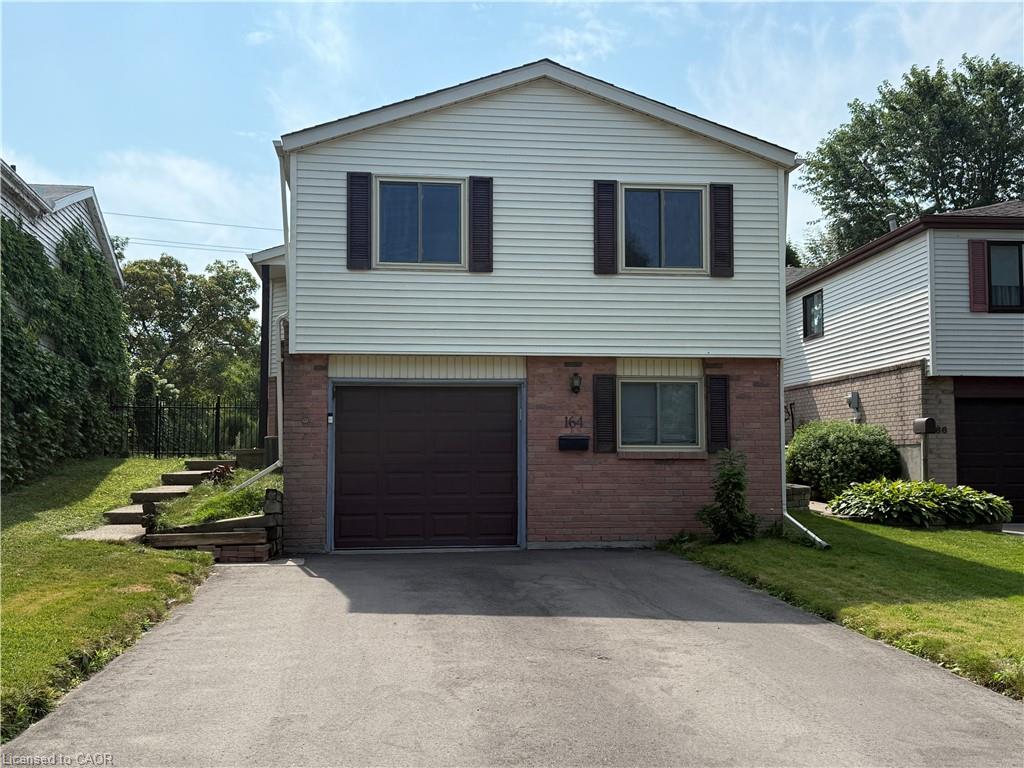 164-herron-place-waterloo-ontario-40813642