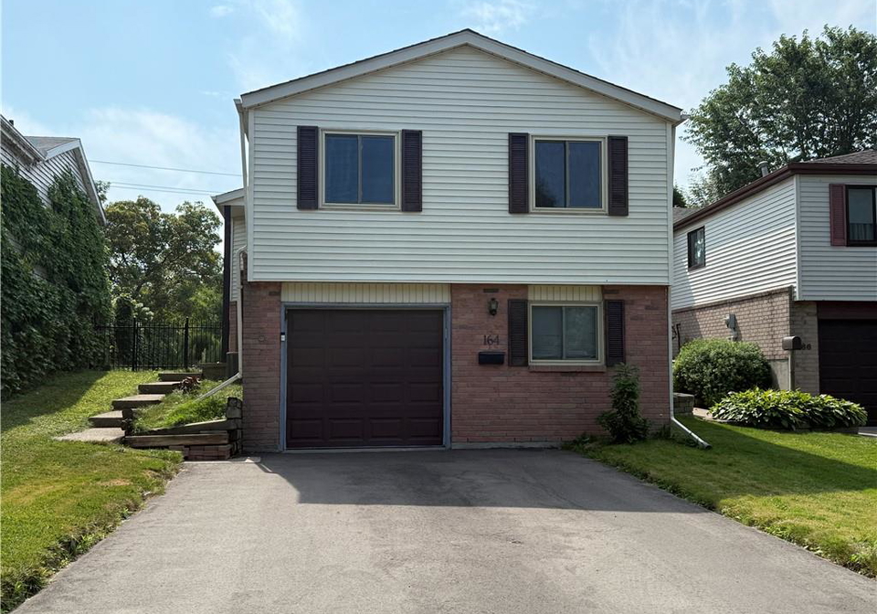 164-herron-place-waterloo-ontario-40813642