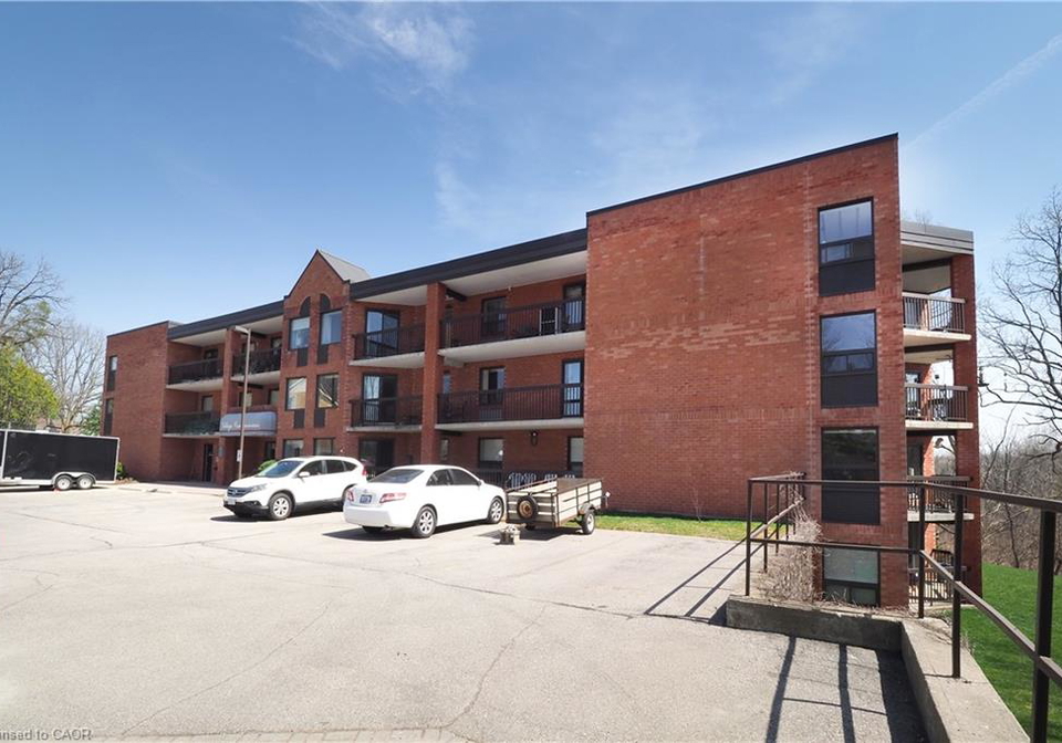 35-bute-street-ayr-ontario-40813643