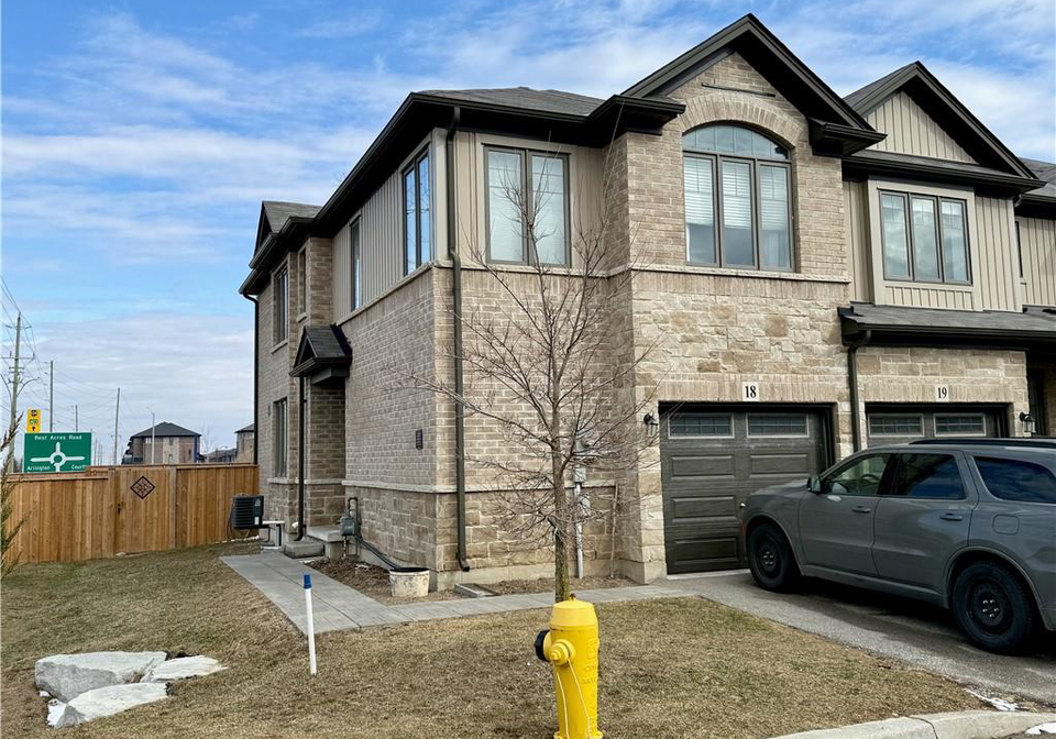 1-tom-brown-drive-paris-ontario-40813667