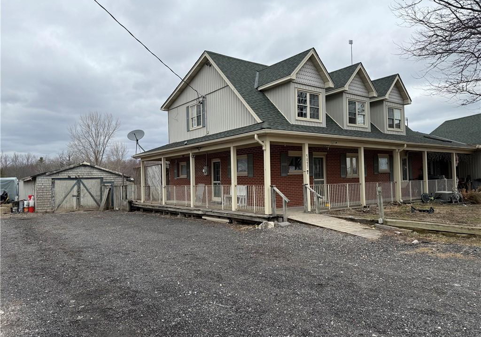 1817-regional-road-97-hamilton-ontario-40813683