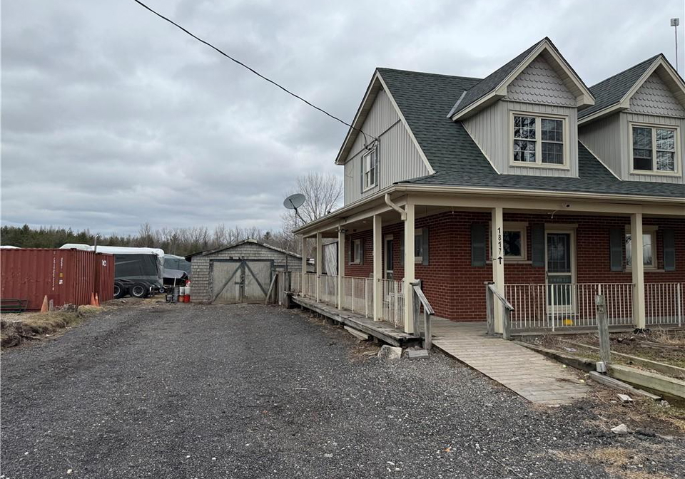 1817-regional-road-97-hamilton-ontario-40813683