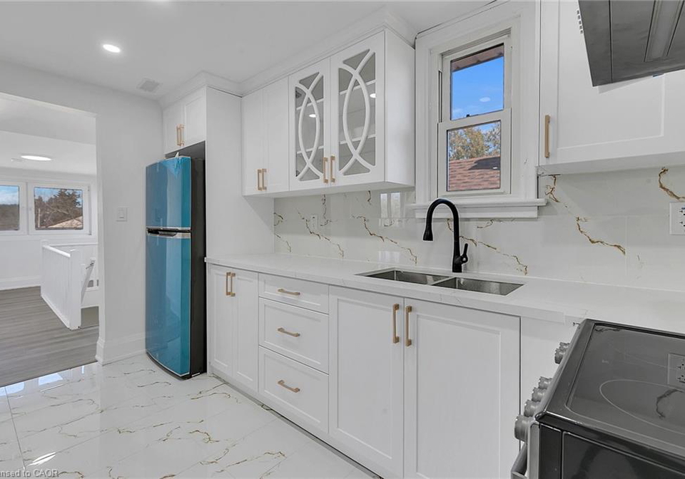 581-lancaster-street-w-kitchener-ontario-40813696