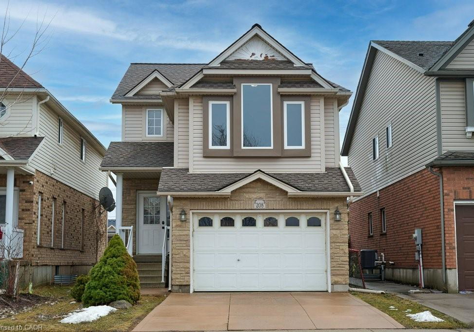 208-sienna-crescent-kitchener-ontario-40813749