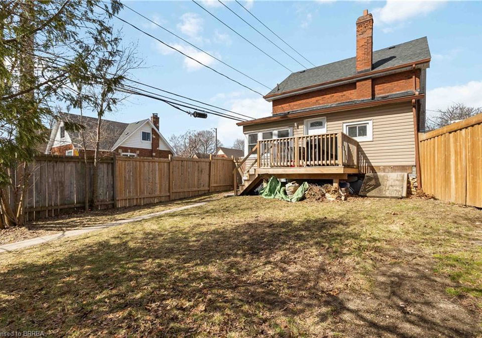 63-lyons-avenue-brantford-ontario-40813773