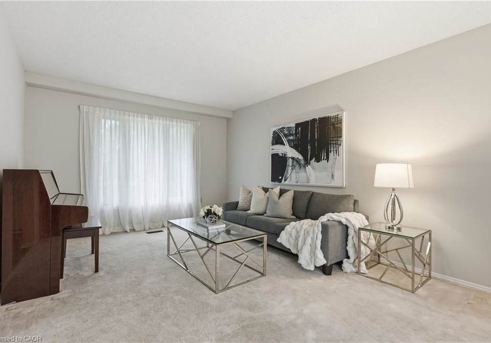 28-bacall-crescent-hamilton-ontario-40813809