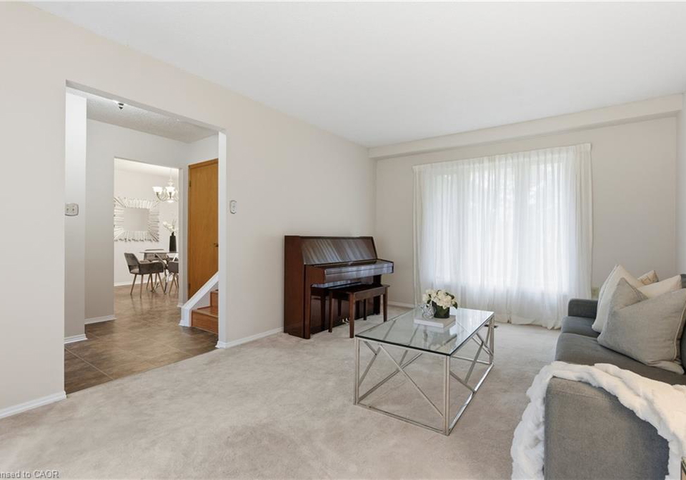 28-bacall-crescent-hamilton-ontario-40813809