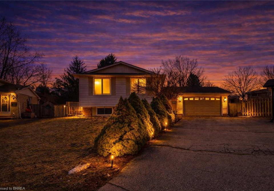 14-thistledown-drive-brantford-ontario-40813812