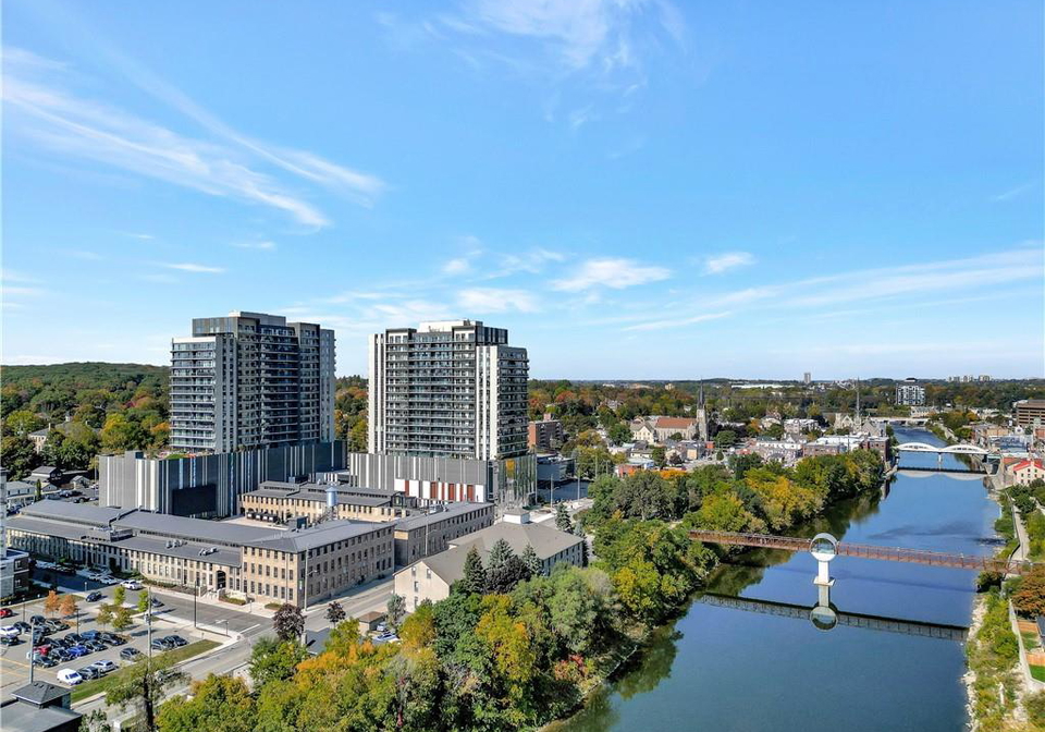 15-glebe-street-cambridge-ontario-40813825