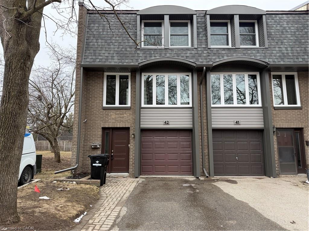 46-cedarwoods-crescent-kitchener-ontario-40813892