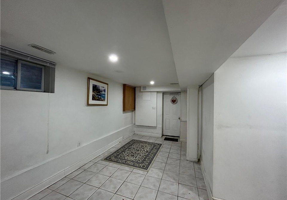 568-oakwood-avenue-york-ontario-40813955
