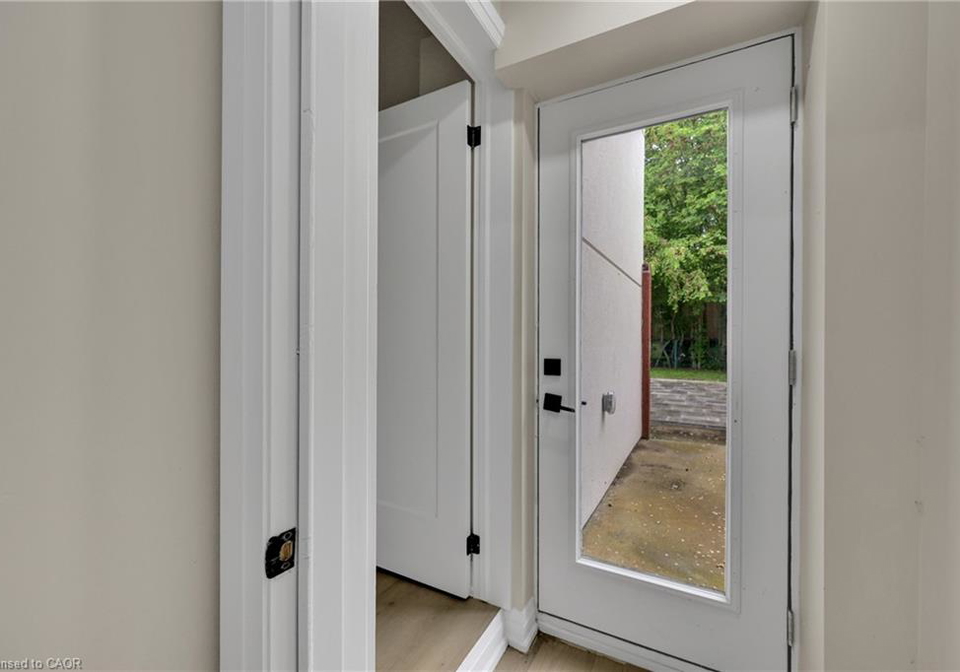 2091-bridge-road-oakville-ontario-40813956