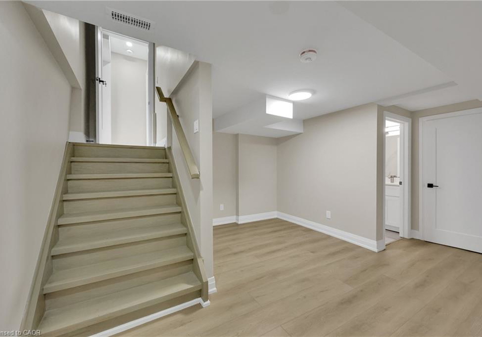 2091-bridge-road-oakville-ontario-40813956