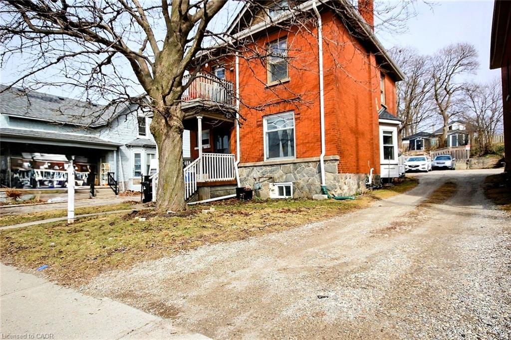 223-water-street-n-cambridge-ontario-40813986