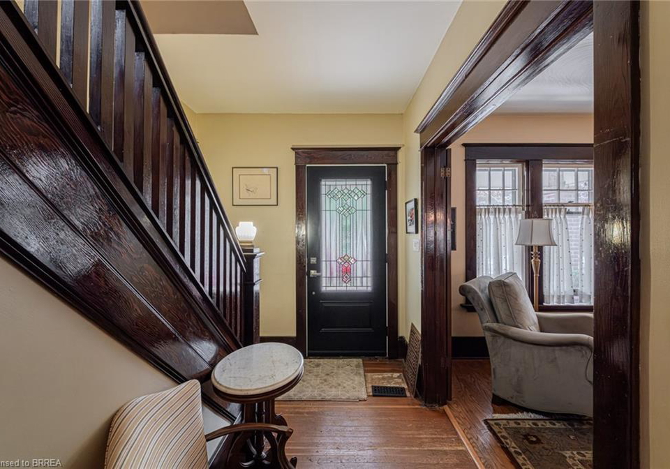 37-egerton-street-brantford-ontario-40813997