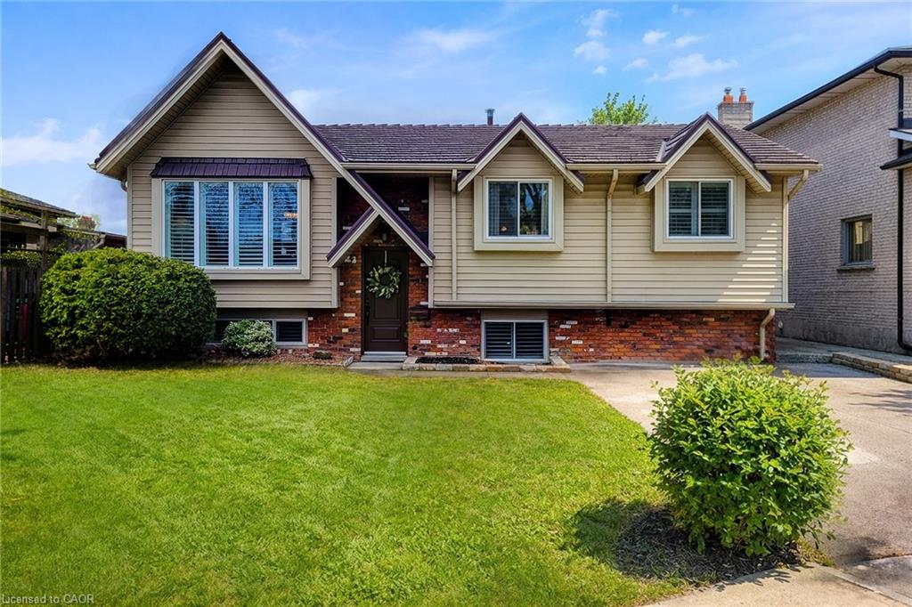 2-ashwood-court-hamilton-ontario-40814034