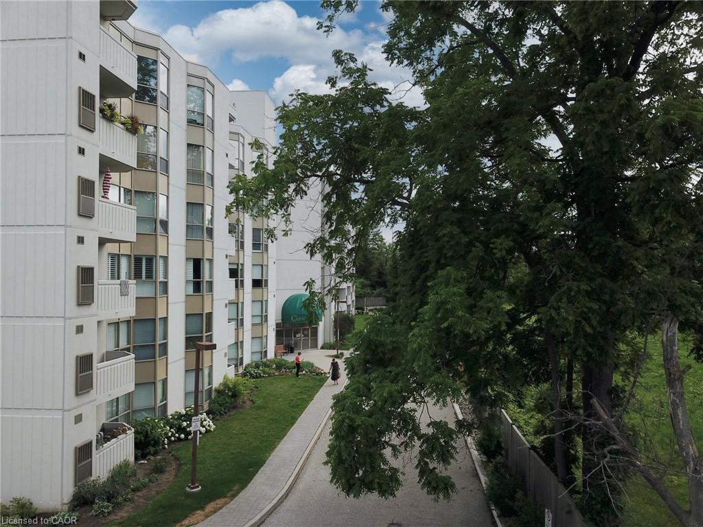3267-king-street-e-kitchener-ontario-40814036