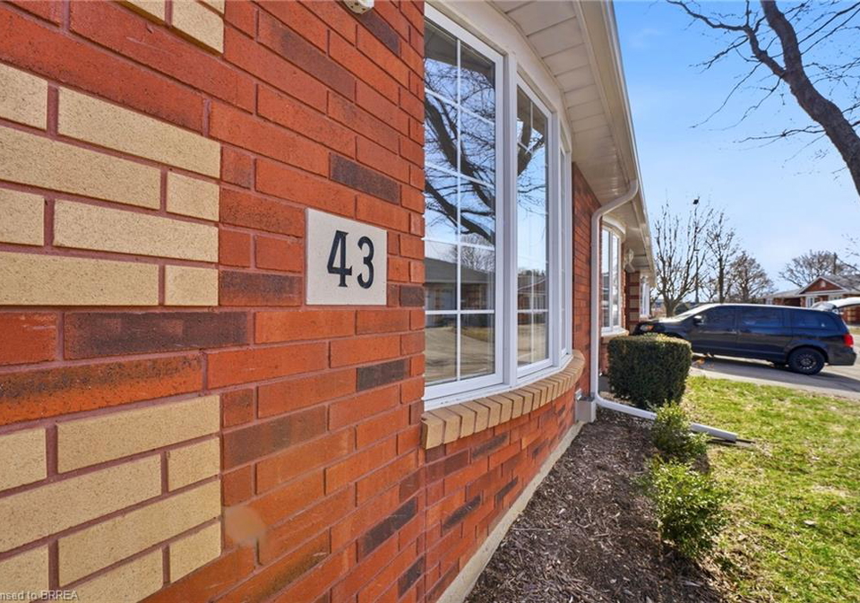 570-west-street-brantford-ontario-40814092