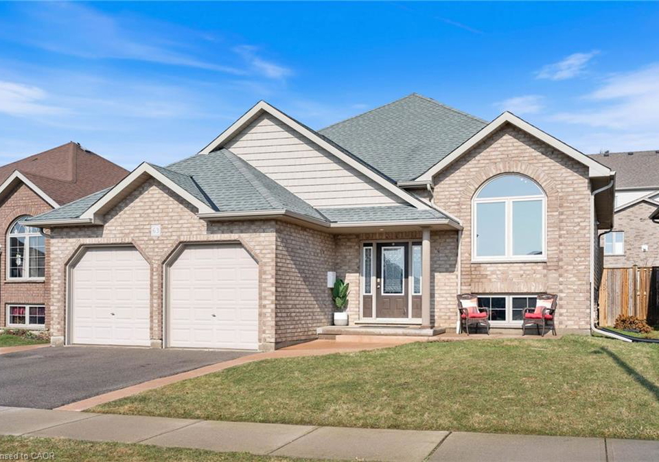 63-redbud-crescent-simcoe-ontario-40814095