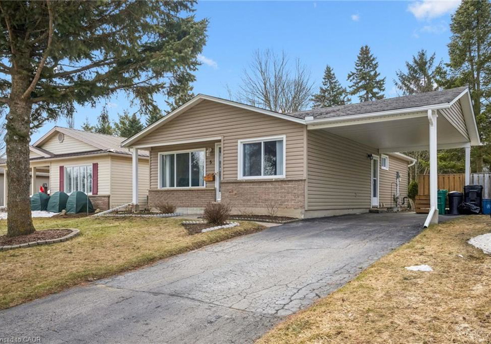 5-aspen-crescent-elmira-ontario-40814122