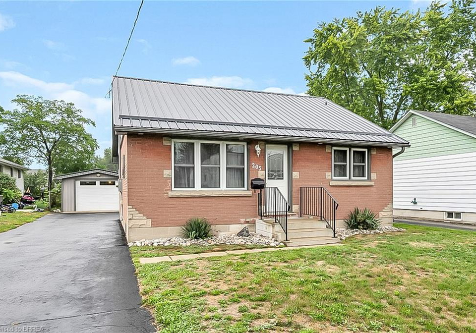 205-crysler-street-delhi-ontario-40814130