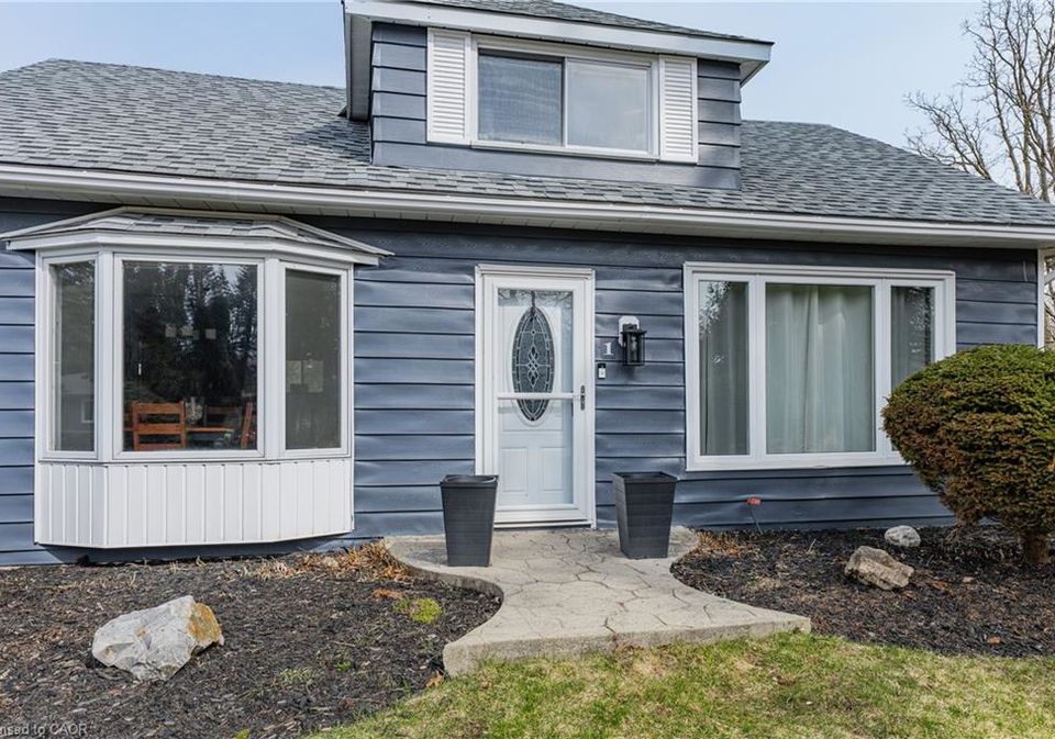 1-hughson-street-branchton-ontario-40814156