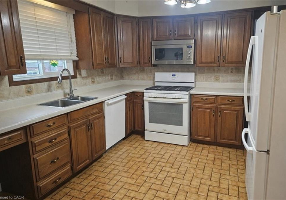 226-auburn-avenue-hamilton-ontario-40814157