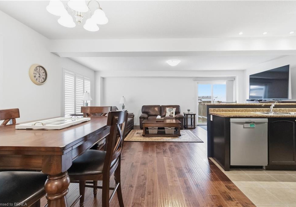 1-charleswood-crescent-hannon-ontario-40814231