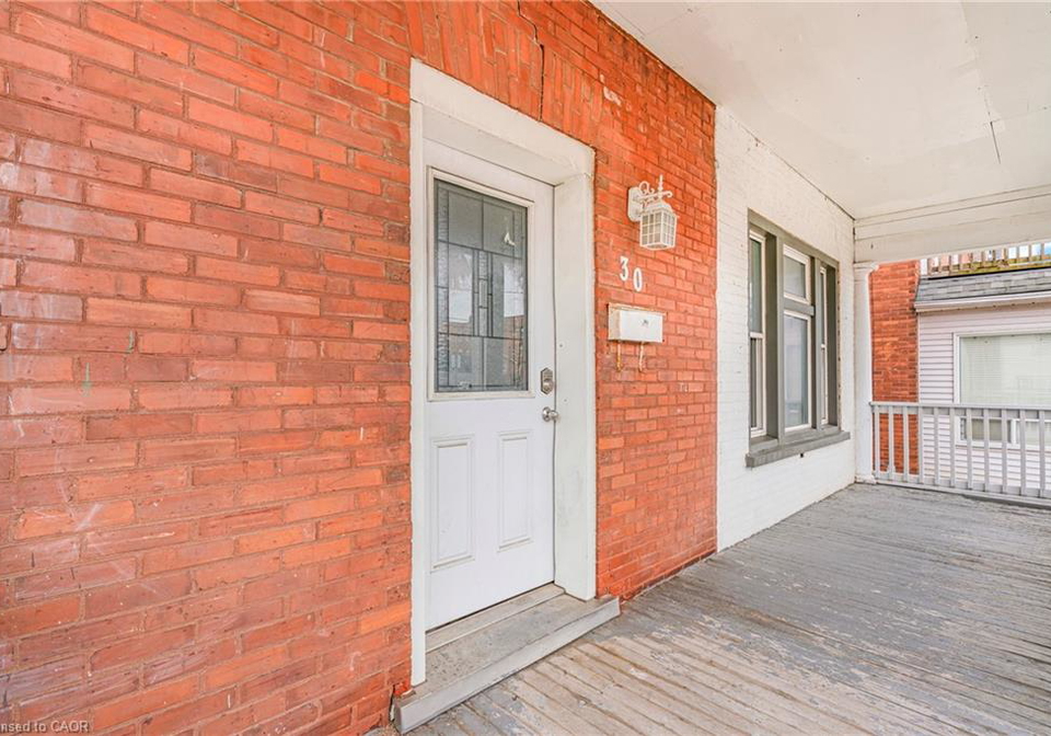 30-regina-street-n-waterloo-ontario-40814238
