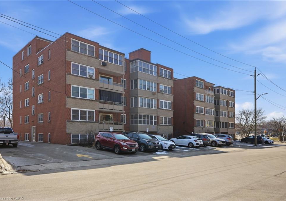 9-grant-boulevard-dundas-ontario-40814246