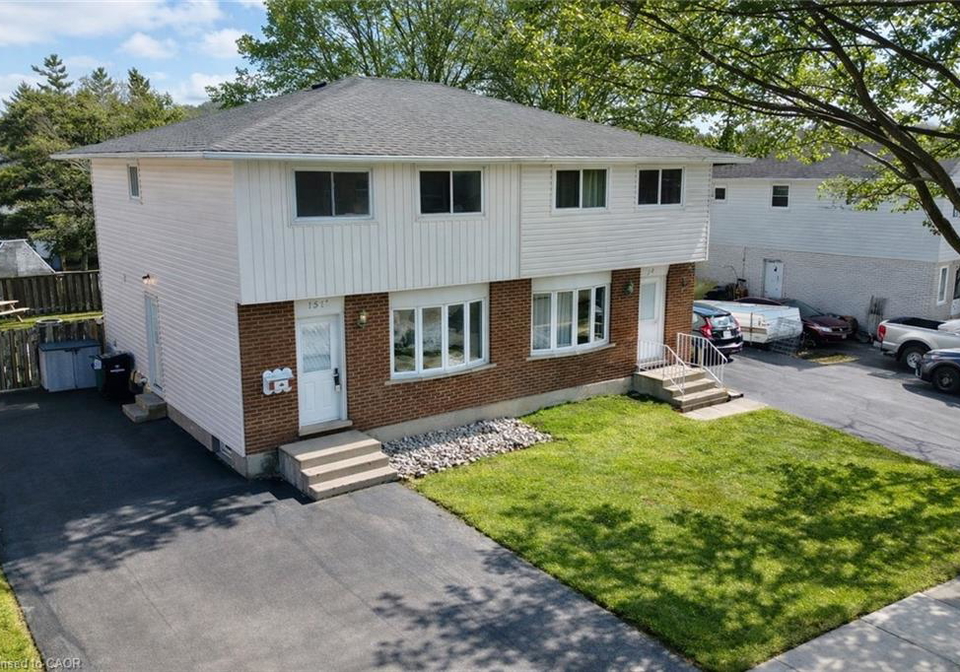 151-hincks-street-new-hamburg-ontario-40814352