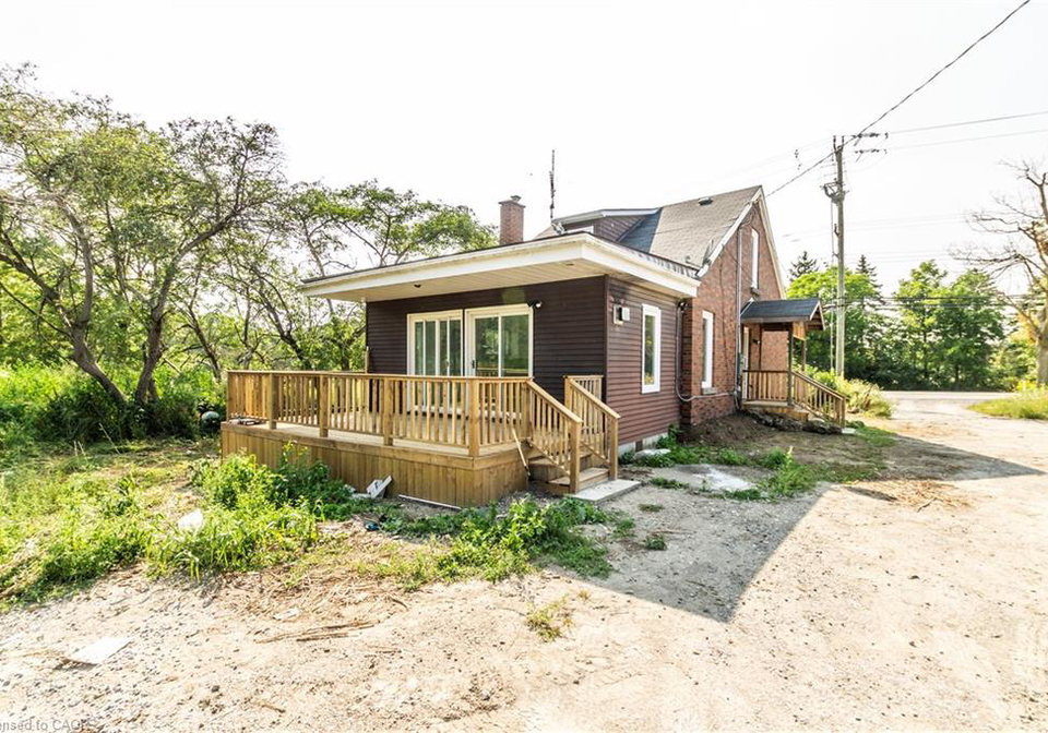 1411-56-highway-glanbrook-ontario-40814370