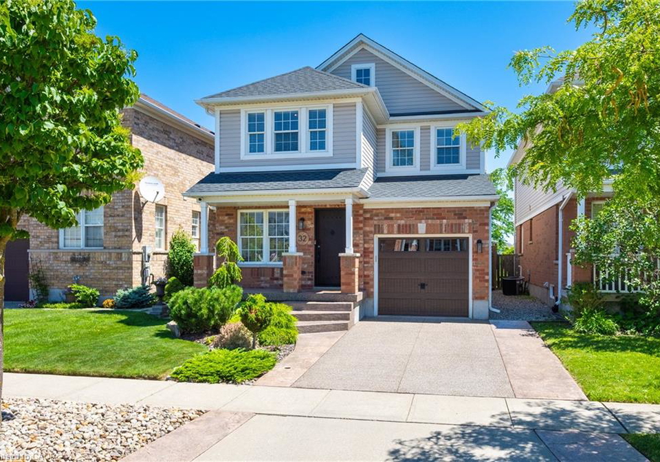 32-bloomington-drive-cambridge-ontario-40814392