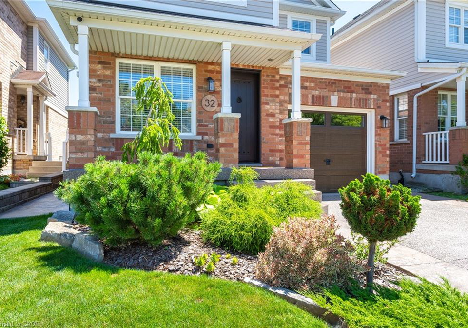 32-bloomington-drive-cambridge-ontario-40814392