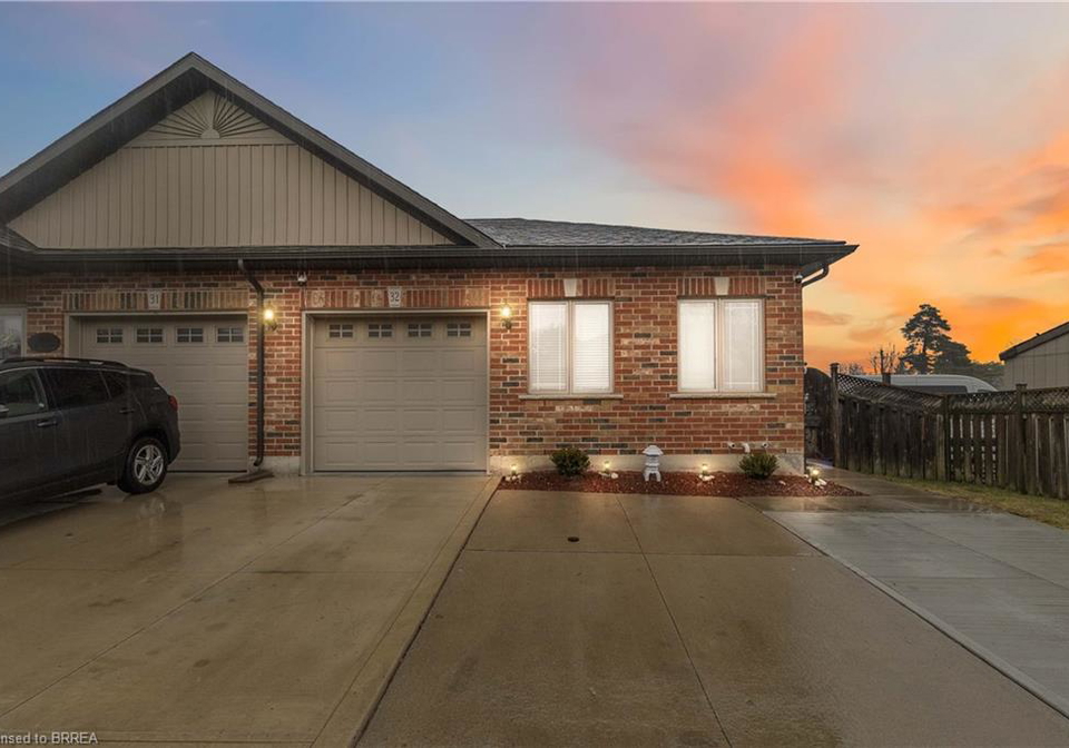 1038-colborne-street-brantford-ontario-40814400