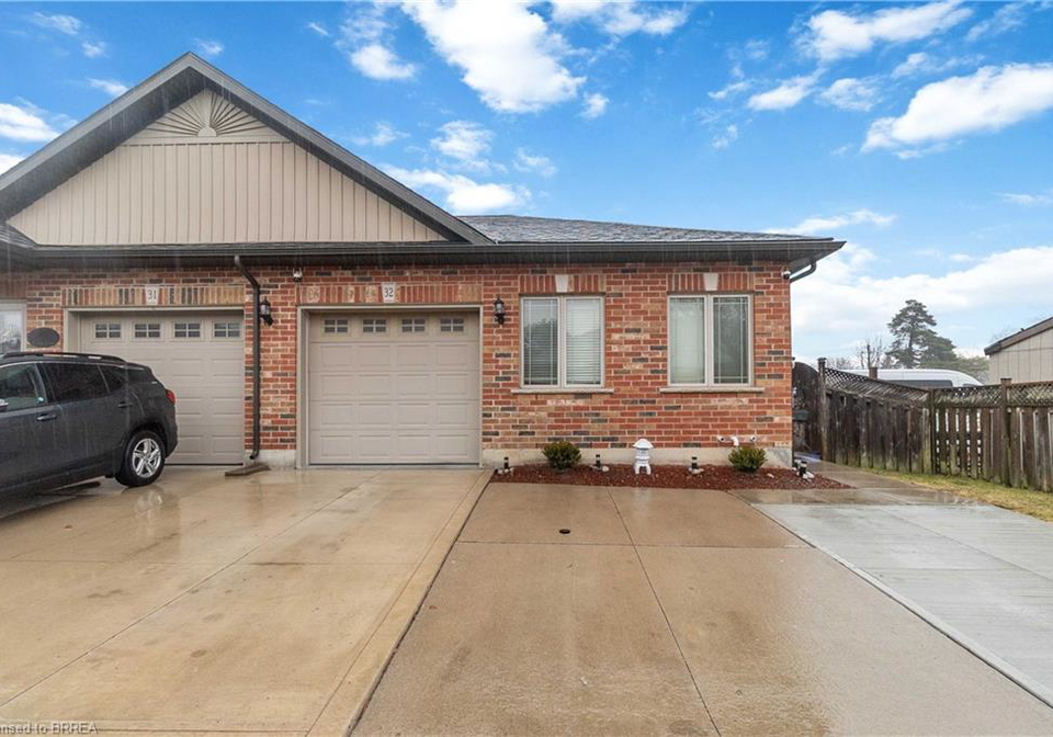 1038-colborne-street-brantford-ontario-40814400