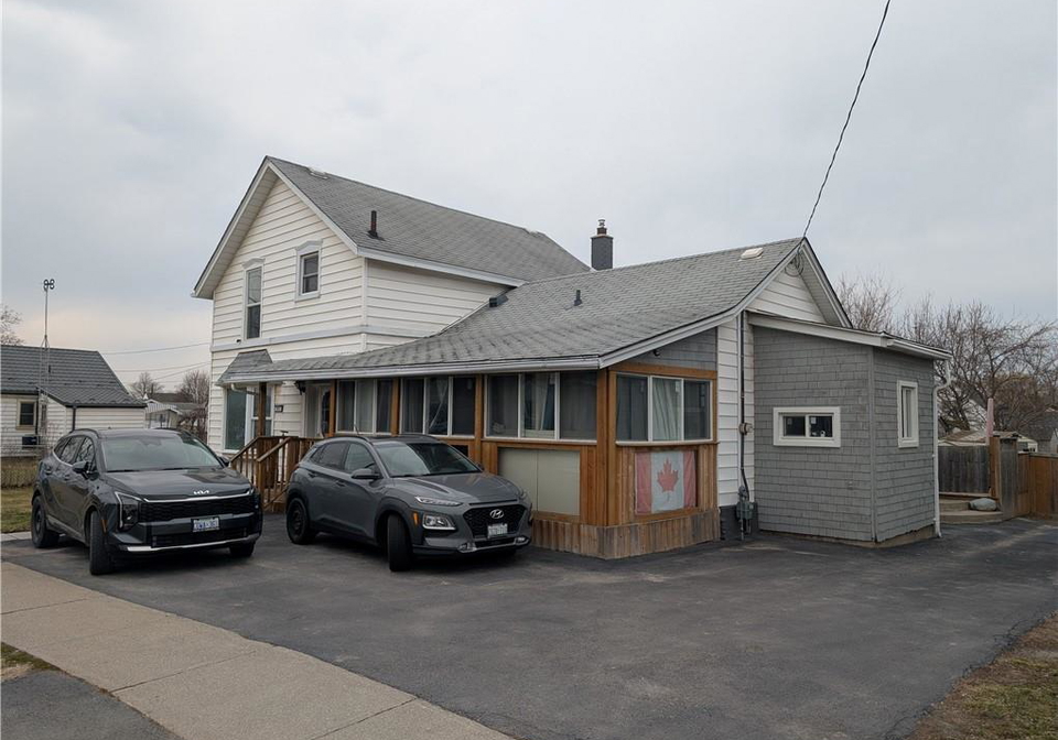 21-lincoln-avenue-st-catharines-ontario-40814452