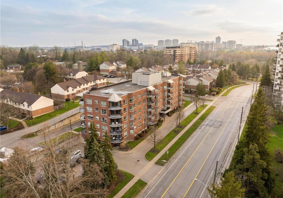 300-keats-way-waterloo-ontario-40814456