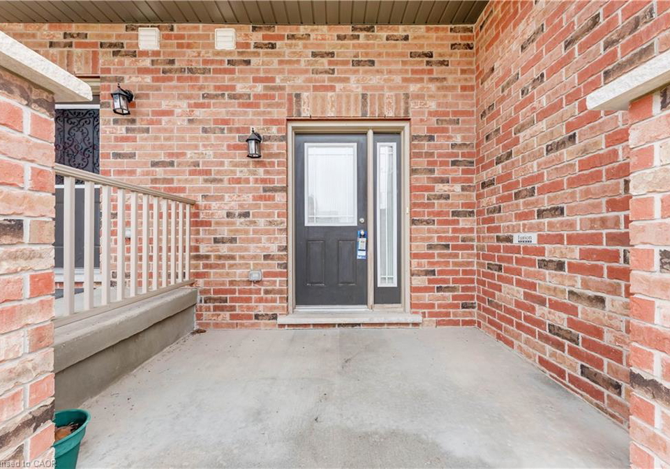 17-valleybrook-drive-kitchener-ontario-40814596